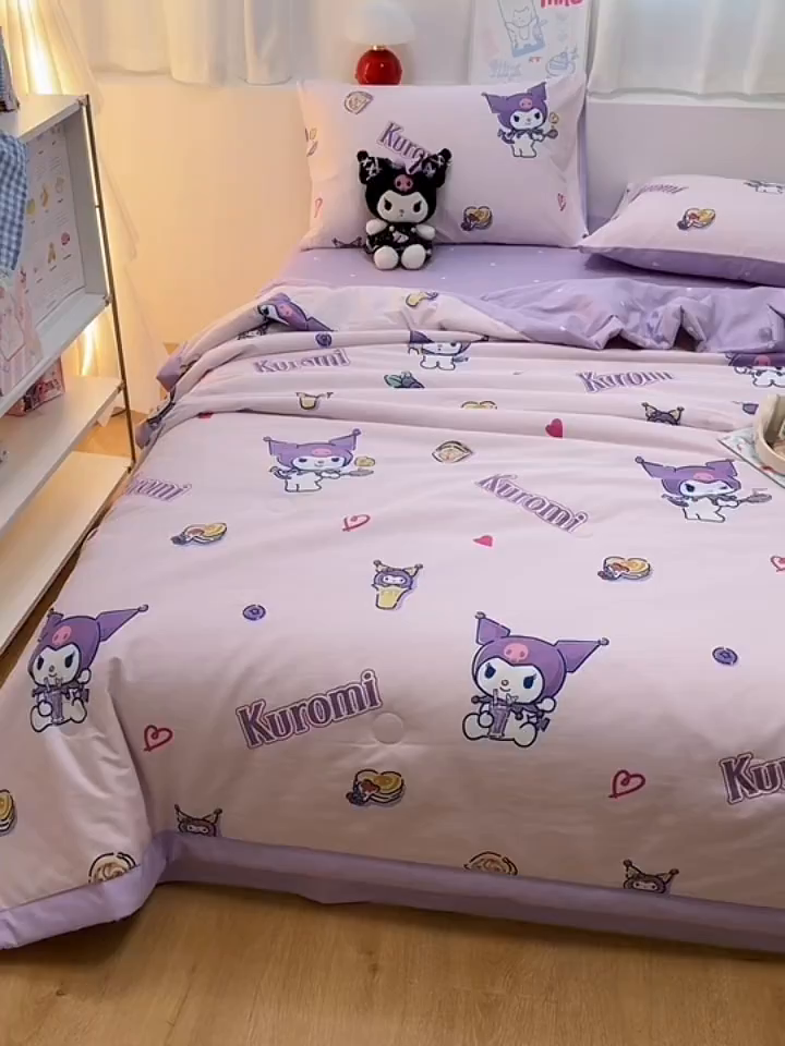 91家纺网 家纺一手货源 找家纺 名兮家居 2026新款正版授权经典奥特曼全棉夏被四件套【含防伪标】 全棉夏被-甜筒库洛米