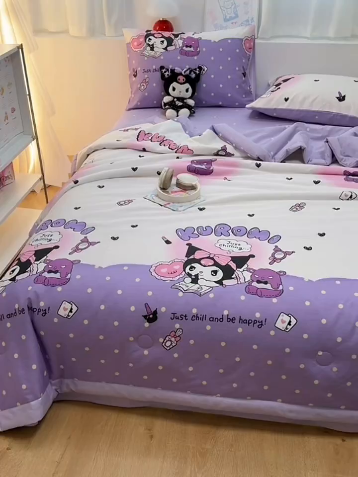 91家纺网 家纺一手货源 找家纺 名兮家居 2026新款正版授权经典奥特曼全棉夏被四件套【含防伪标】 全棉夏被-美美库洛米