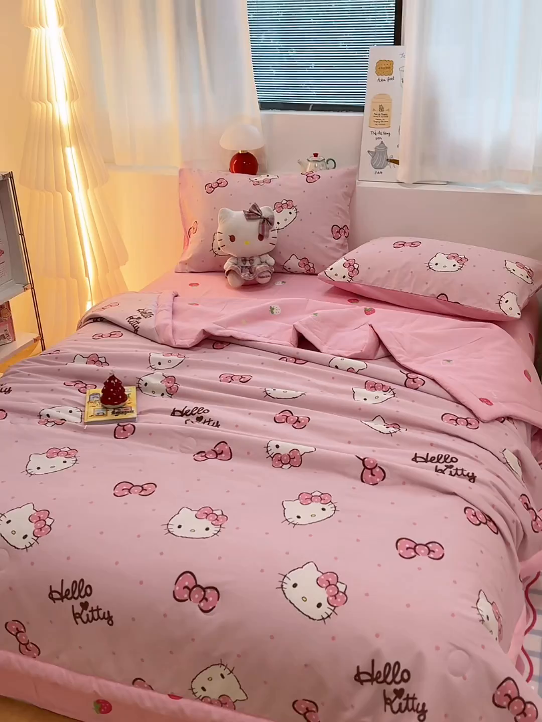 91家纺网 家纺一手货源 找家纺 名兮家居 2026新款正版授权经典奥特曼全棉夏被四件套【含防伪标】 全棉夏被-呆萌kt