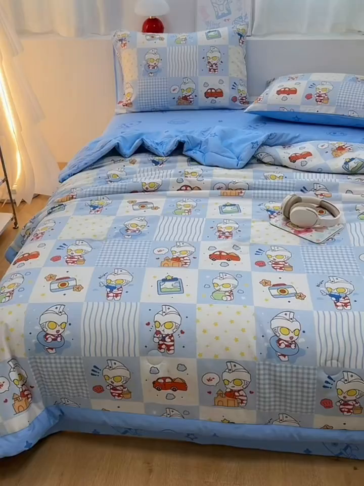 91家纺网 家纺一手货源 找家纺 名兮家居 2026新款正版授权经典奥特曼全棉夏被四件套【含防伪标】 全棉夏被-小小艾斯