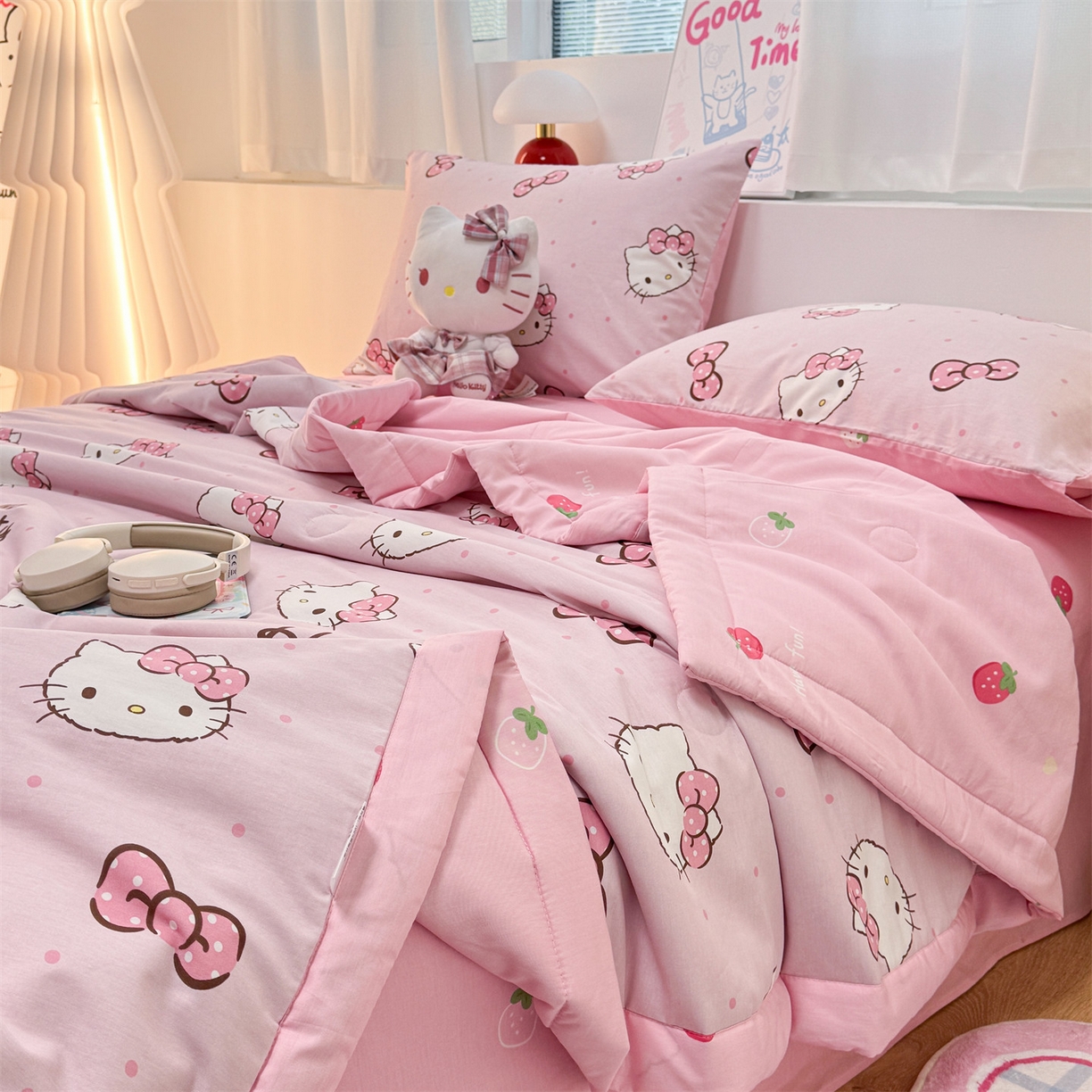 91家纺网 家纺一手货源 找家纺 名兮家居 2026新款正版授权经典奥特曼全棉夏被四件套【含防伪标】 全棉夏被-呆萌kt