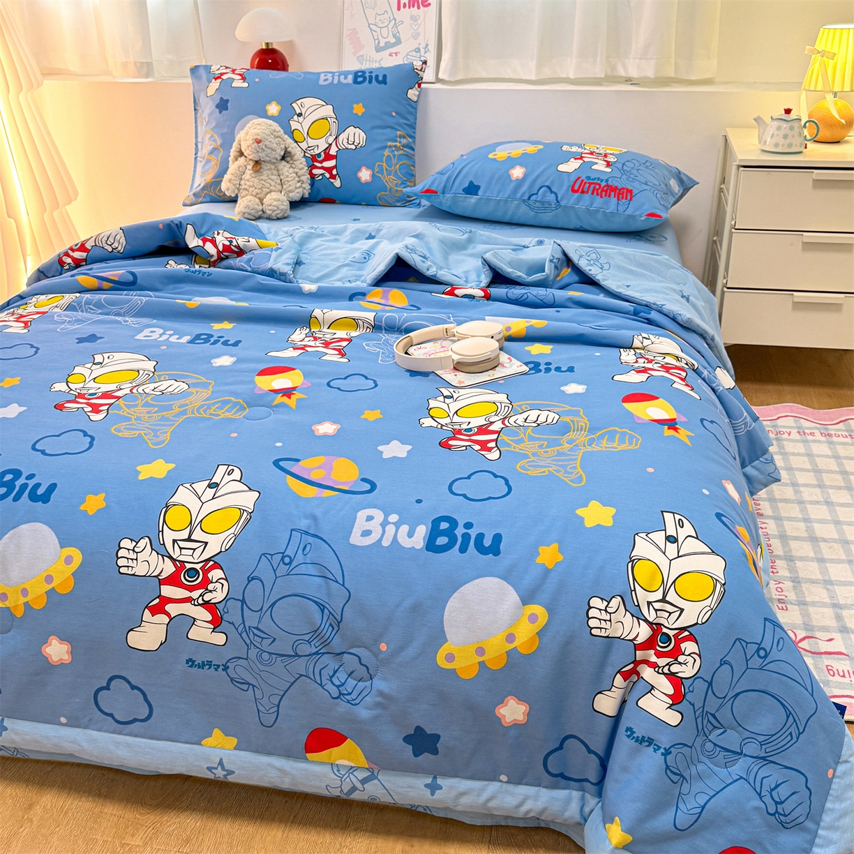 91家纺网 家纺一手货源 找家纺 名兮家居 2026新款正版授权经典奥特曼全棉夏被四件套【含防伪标】 全棉夏被-光线王子