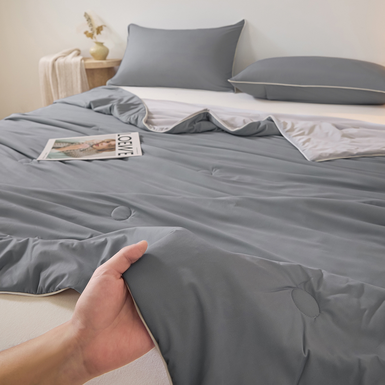 91家纺网 家纺一手货源 找家纺 寐眠 2026新款凉感纯色双拼夏被夏凉被空调被-风格二 暮灰静凉