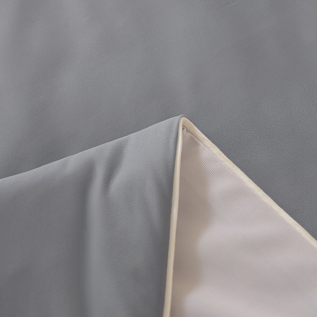 91家纺网 家纺一手货源 找家纺 寐眠 2026新款凉感纯色双拼夏被夏凉被空调被-风格二 暮灰静凉