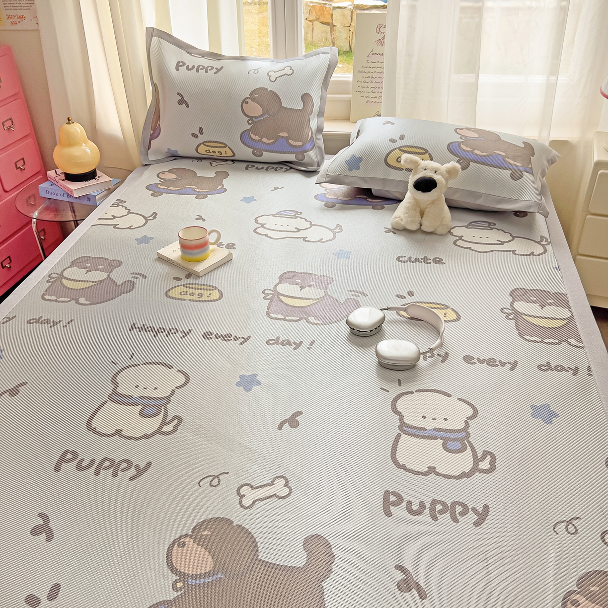 91家纺网 家纺一手货源 找家纺 川悦生活 2026新款时尚数码印花冰藤席 小狗运动会