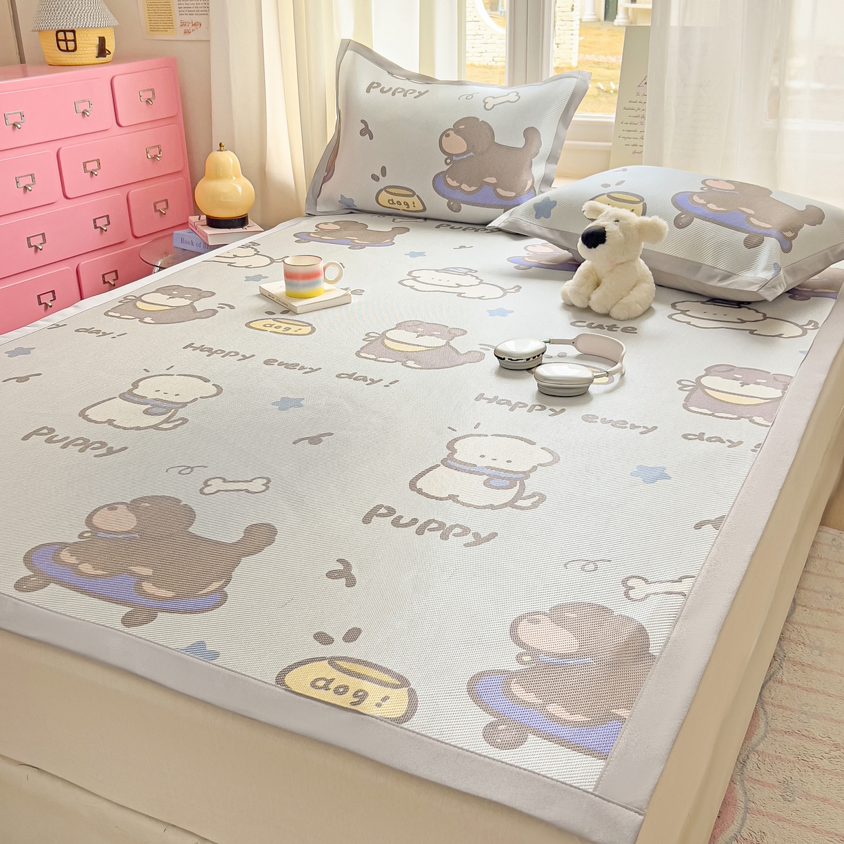 91家纺网 家纺一手货源 找家纺 川悦生活 2026新款时尚数码印花冰藤席 小狗运动会