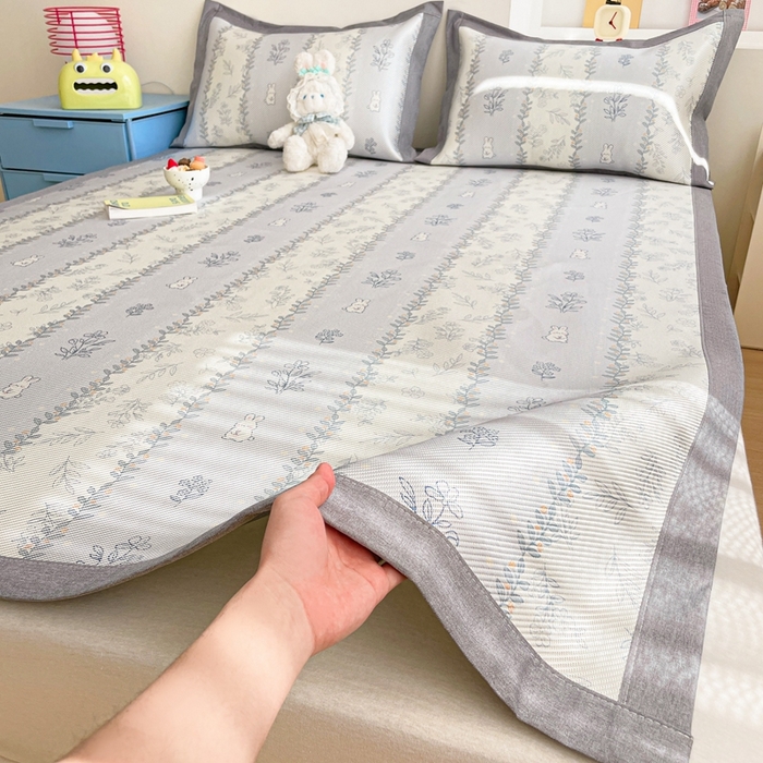 91家纺网 家纺一手货源 找家纺 川悦生活 2026新款时尚数码印花冰藤席 小兔叶香