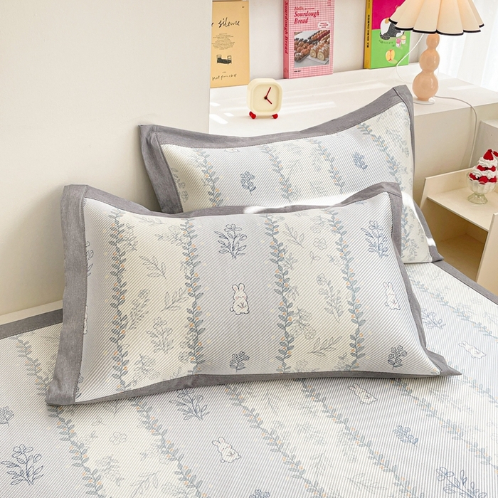 91家纺网 家纺一手货源 找家纺 川悦生活 2026新款时尚数码印花冰藤席 小兔叶香