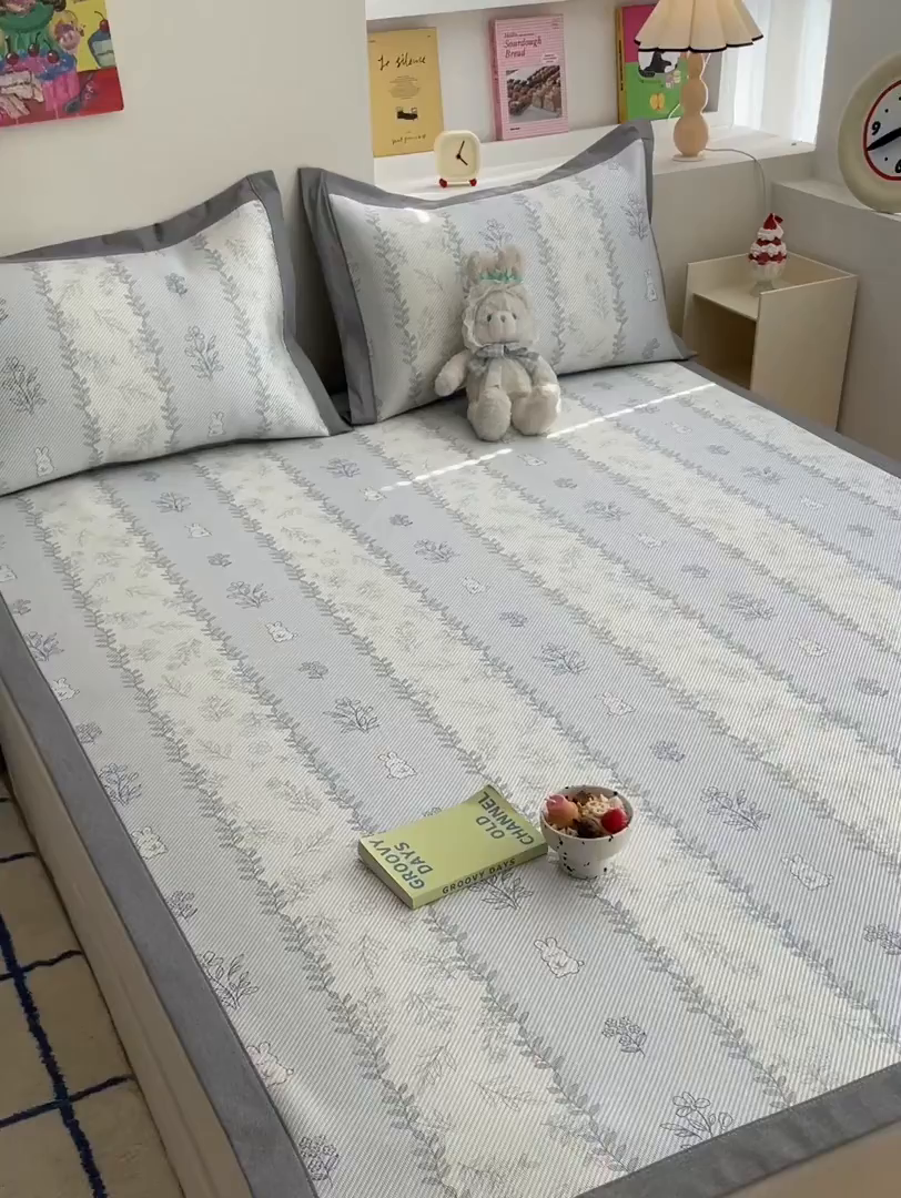 91家纺网 家纺一手货源 找家纺 川悦生活 2026新款时尚数码印花冰藤席 小兔叶香