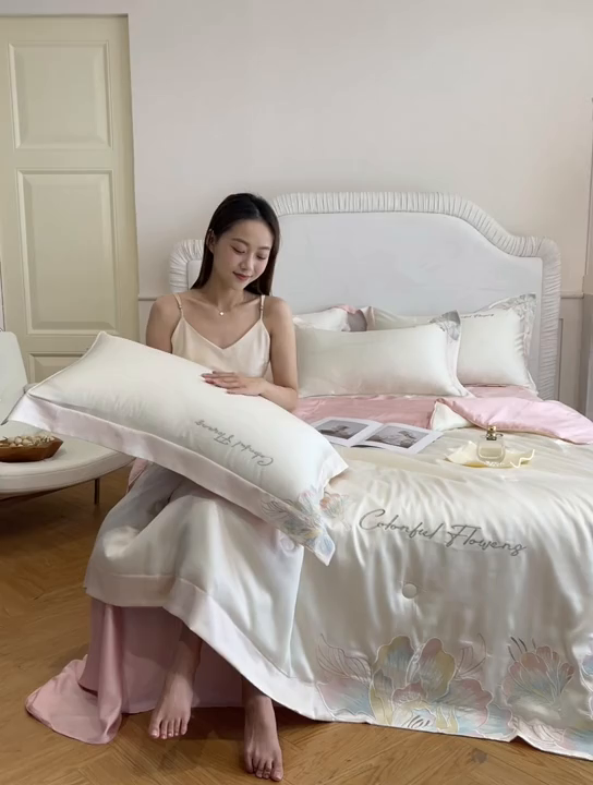 91家纺网 家纺一手货源 找家纺 女子家纺 2026新款天丝柔软亲肤夏凉被-华尔兹 华尔兹-白+粉