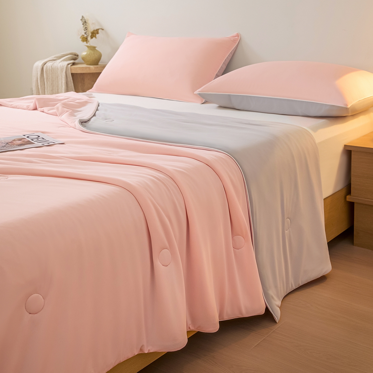 91家纺网 家纺一手货源 找家纺 寐眠 2026新款凉感纯色双拼夏被夏凉被空调被-风格二 桃桃凉夏