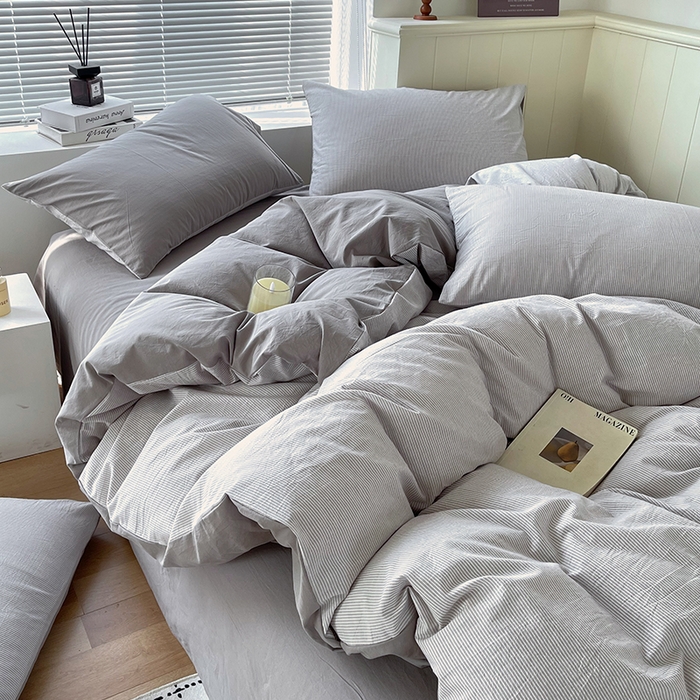 91家纺网 家纺一手货源 找家纺 春皖家纺 2026春夏新款全棉纯棉水洗棉四件套 细条灰
