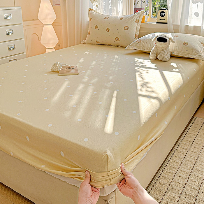 91家纺网 家纺一手货源 找家纺 依庭 2026新款12868全棉纯棉印花床笠小花熊