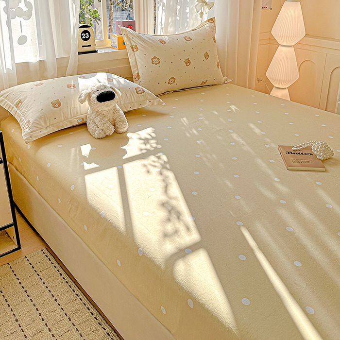 91家纺网 家纺一手货源 找家纺 依庭 2026新款12868全棉纯棉印花床笠小花熊