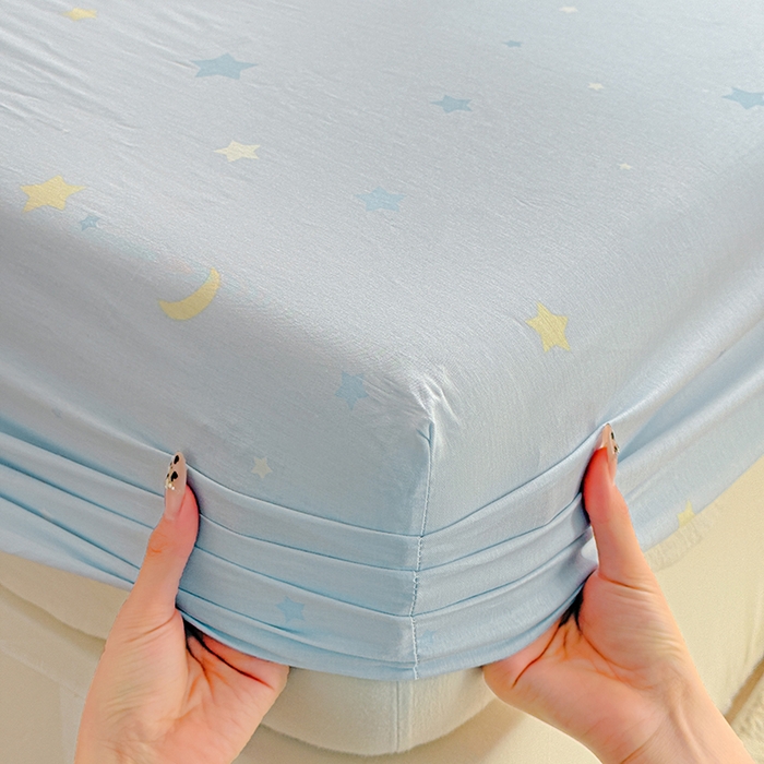 91家纺网 家纺一手货源 找家纺 依庭 2026新款12868全棉纯棉印花床笠小熊天文馆