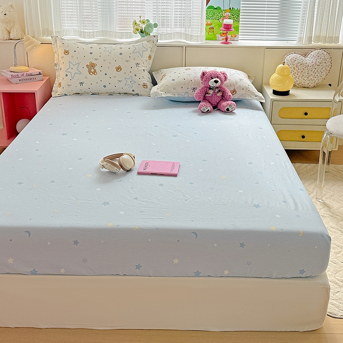 91家纺网 家纺一手货源 找家纺 依庭 2026新款12868全棉纯棉印花床笠小熊天文馆