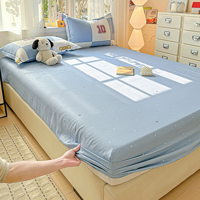 91家纺网 家纺一手货源 找家纺 依庭 2026新款12868全棉纯棉印花床笠足球小将