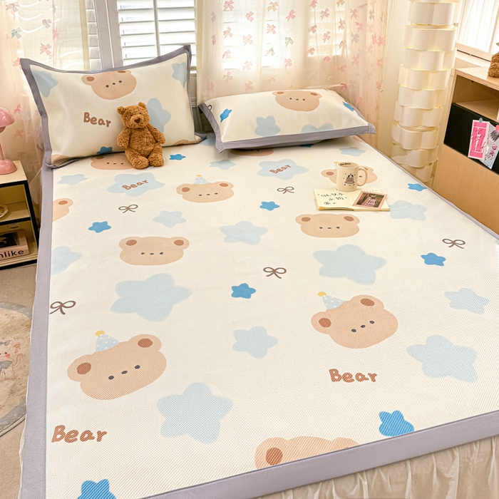 91家纺网 家纺一手货源 找家纺 川悦生活 2026新款时尚数码印花冰藤席 熊仔小歪