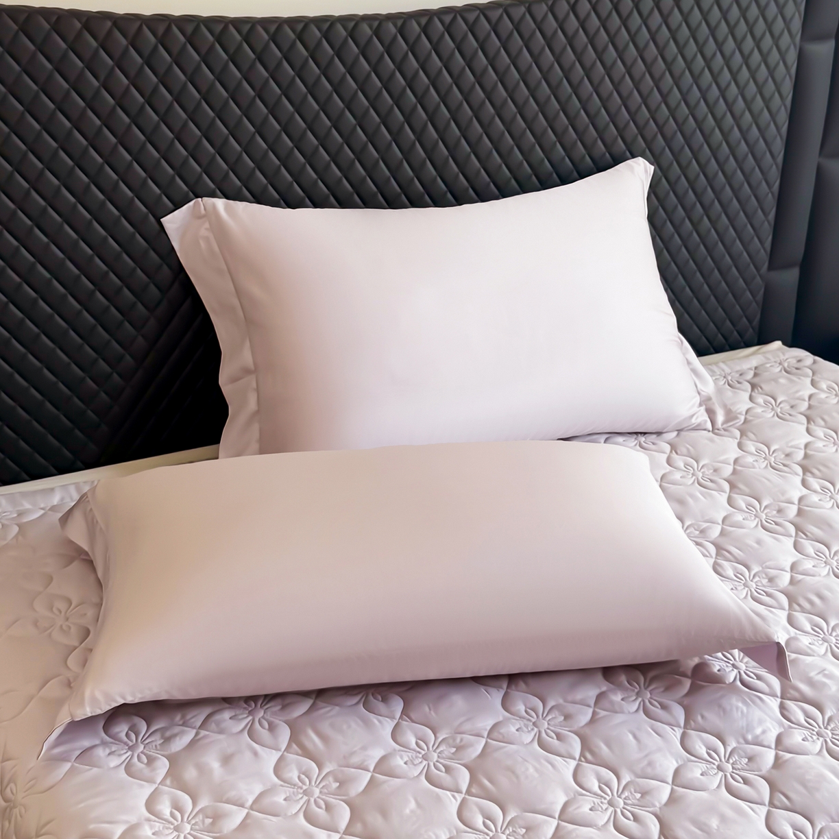 91家纺网 家纺一手货源 找家纺 三俏家纺 2026新款夏被100%莱赛尔天丝纯色床盖款夏被四件套60支天丝夏凉被 裸粉色