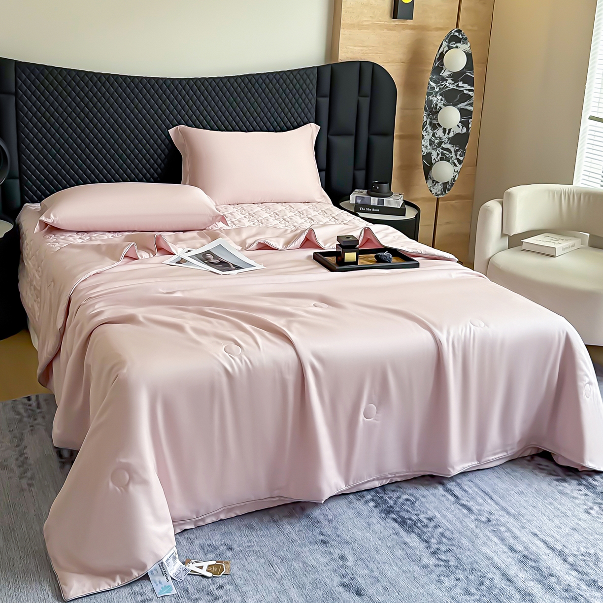 91家纺网 家纺一手货源 找家纺 三俏家纺 2026新款夏被100%莱赛尔天丝纯色床盖款夏被四件套60支天丝夏凉被 裸粉色