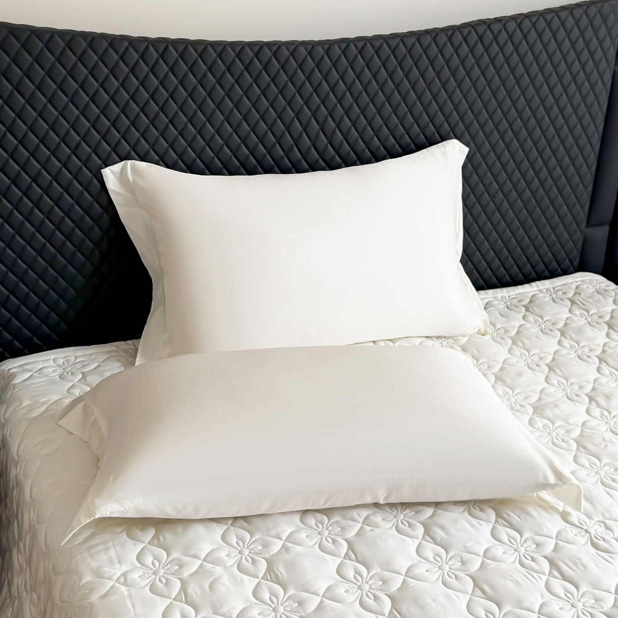 91家纺网 家纺一手货源 找家纺 三俏家纺 2026新款夏被100%莱赛尔天丝纯色床盖款夏被四件套60支天丝夏凉被 米白色