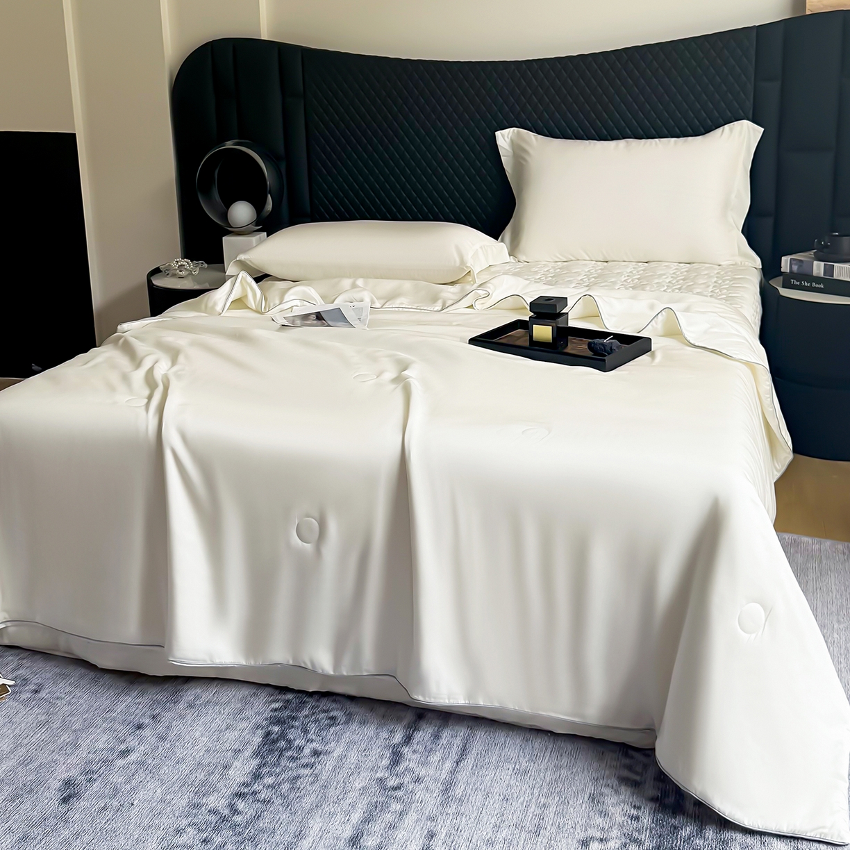 91家纺网 家纺一手货源 找家纺 三俏家纺 2026新款夏被100%莱赛尔天丝纯色床盖款夏被四件套60支天丝夏凉被 米白色