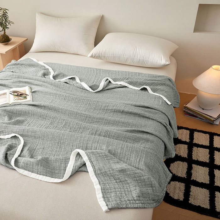 91家纺网 家纺一手货源 找家纺 （总）卡奥家纺 2026新款全棉水洗三层纱盖毯-初见