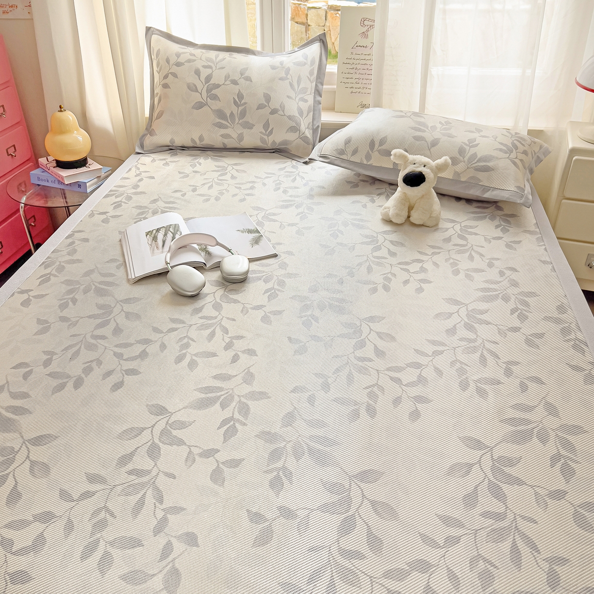 91家纺网 家纺一手货源 找家纺 川悦生活 2026新款时尚数码印花冰藤席 叶雨-银沐