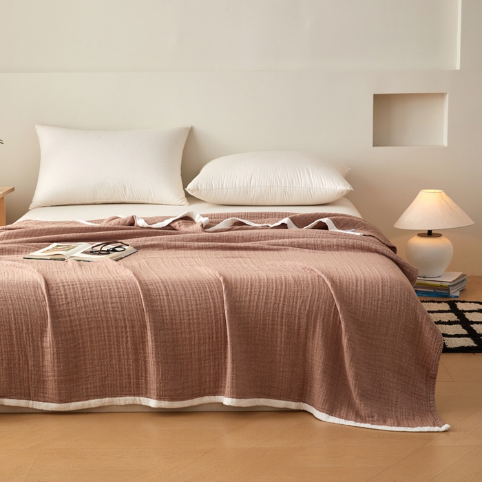 91家纺网 家纺一手货源 找家纺 卡奥家纺 2026新款全棉水洗三层纱盖毯-初见 初见-咖