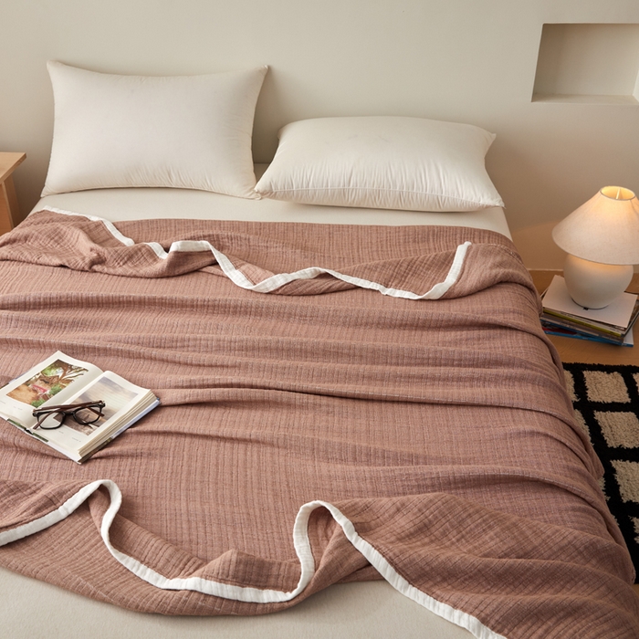 91家纺网 家纺一手货源 找家纺 卡奥家纺 2026新款全棉水洗三层纱盖毯-初见 初见-咖