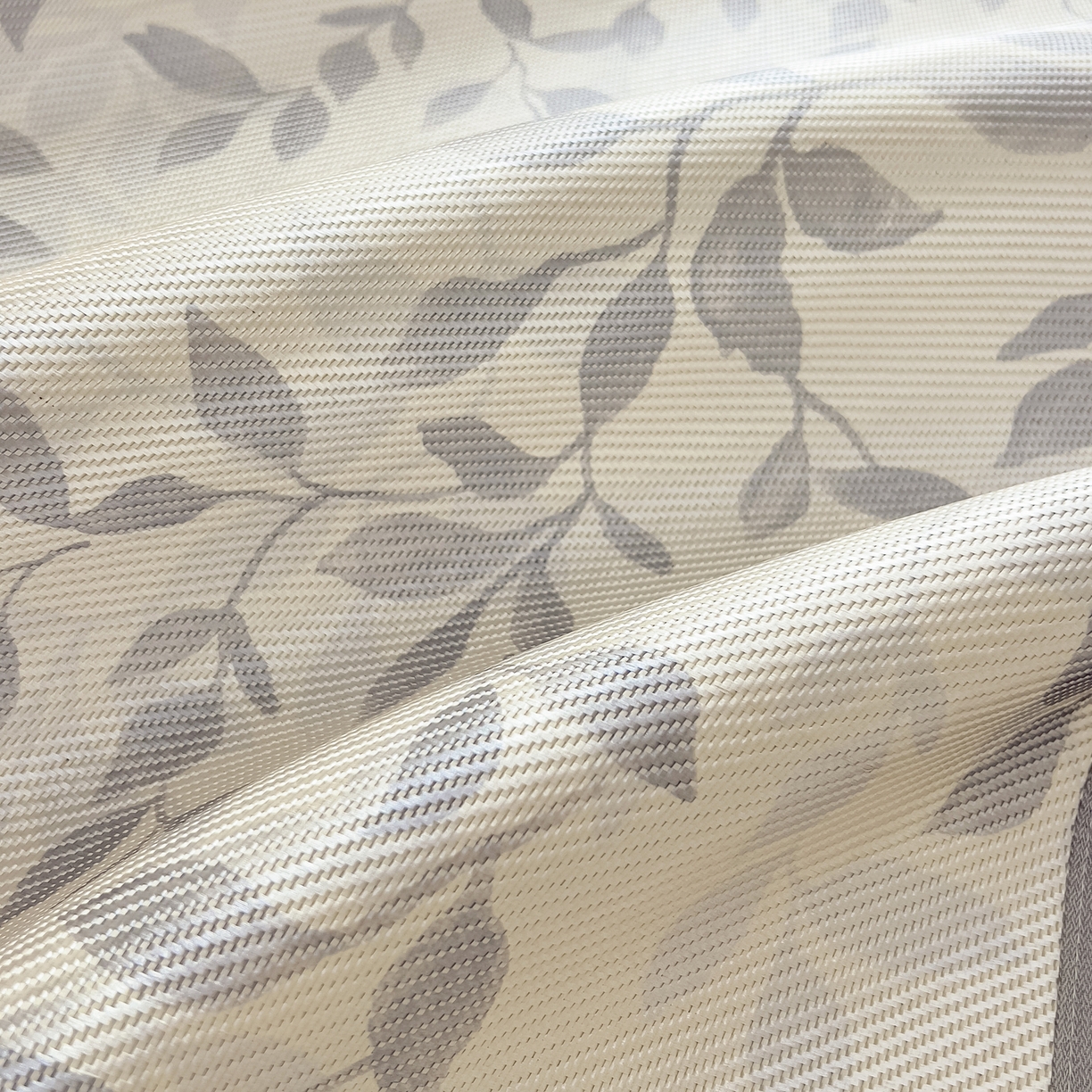 91家纺网 家纺一手货源 找家纺 川悦生活 2026新款时尚数码印花冰藤席 叶雨-银沐