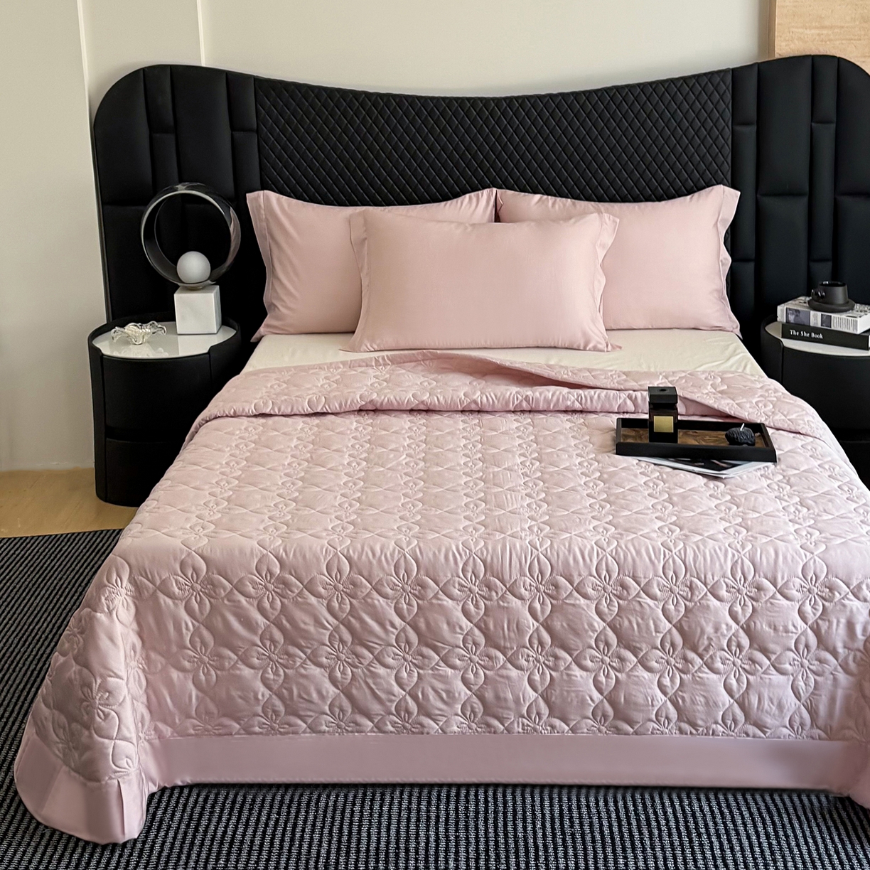 91家纺网 家纺一手货源 找家纺 三俏家纺 2026新款60支双面天丝床盖纯色 裸粉色