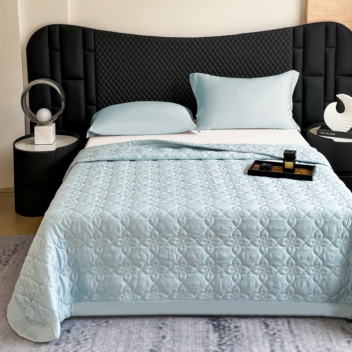 91家纺网 家纺一手货源 找家纺 三俏家纺 2026新款60支双面天丝床盖纯色 浅青蓝