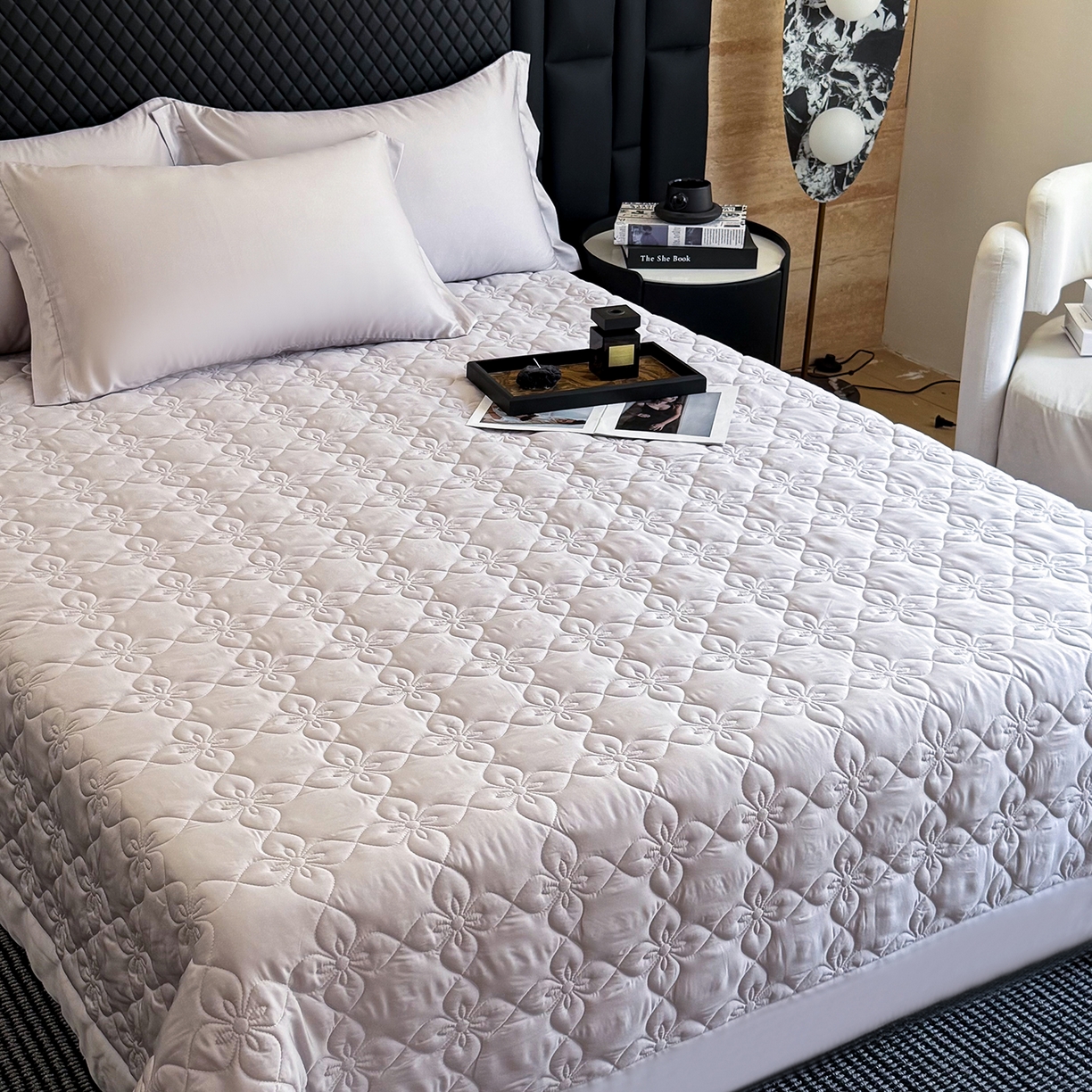 91家纺网 家纺一手货源 找家纺 三俏家纺 2026新款60支双面天丝床盖纯色 香芋紫