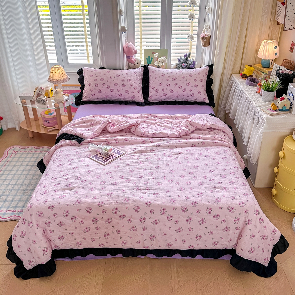 91家纺网 家纺一手货源 找家纺 优卡迪家纺馆 2026新款皱皱棉黑花边夏被四件套下载文件包含买家秀 午后甜梦(花边款)