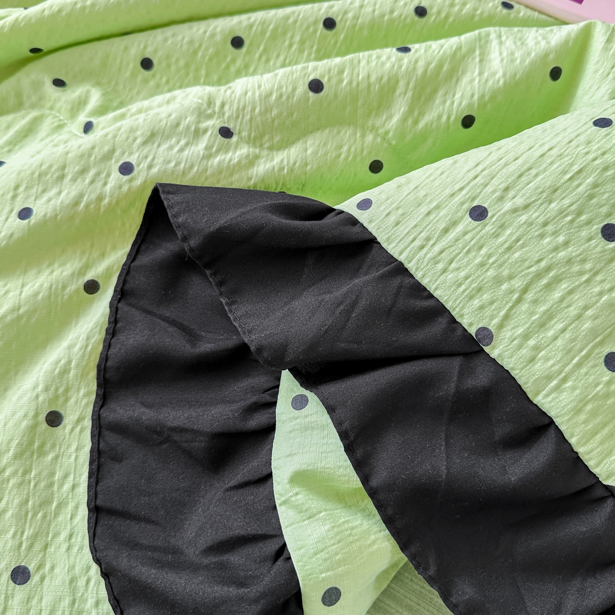 91家纺网 家纺一手货源 找家纺 优卡迪家纺馆 2026新款皱皱棉黑花边夏被四件套下载文件包含买家秀 波点生活-绿(花边款)