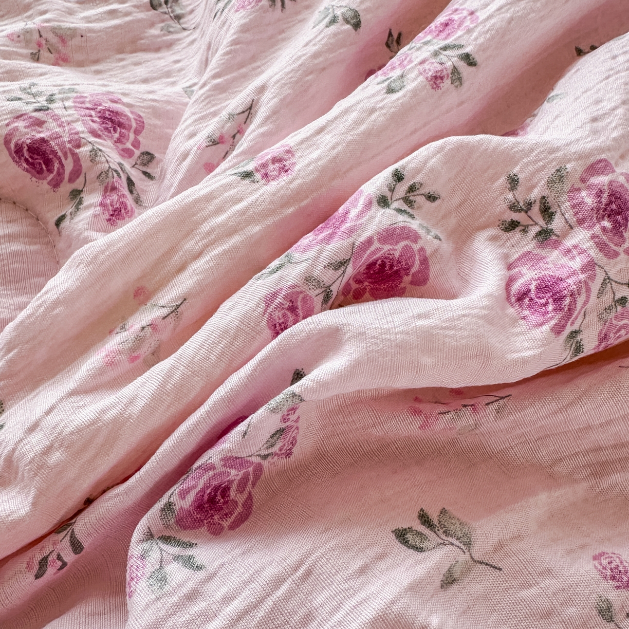 91家纺网 家纺一手货源 找家纺 优卡迪家纺馆 2026新款皱皱棉黑花边夏被四件套下载文件包含买家秀 午后甜梦(花边款)