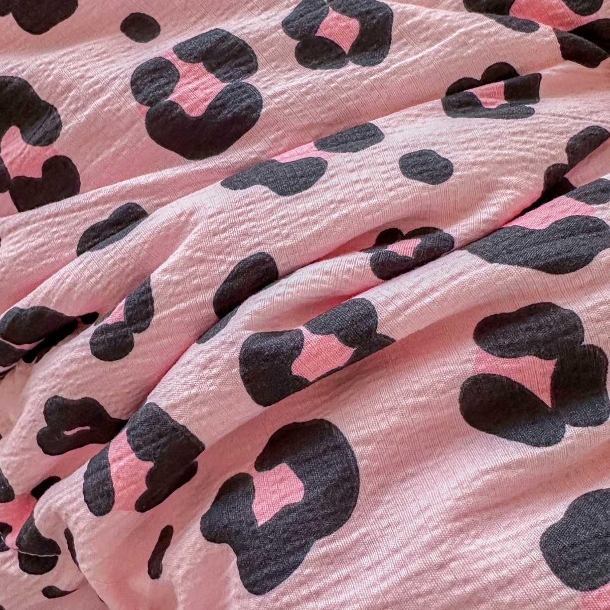 91家纺网 家纺一手货源 找家纺 优卡迪家纺馆 2026新款皱皱棉黑花边夏被四件套下载文件包含买家秀 云影星斑-粉(花边款)