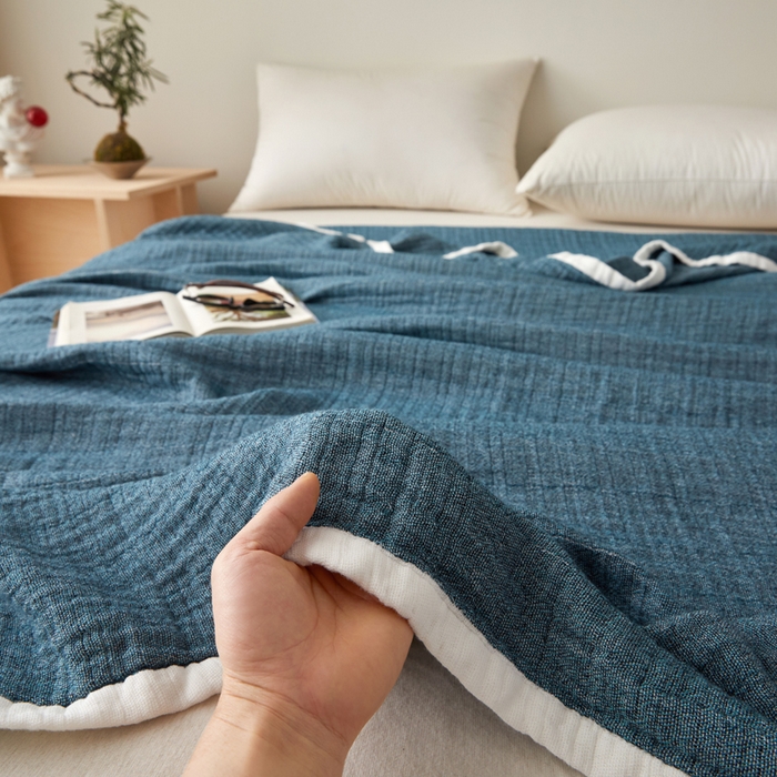 91家纺网 家纺一手货源 找家纺 卡奥家纺 2026新款全棉水洗三层纱盖毯-初见 初见-蓝