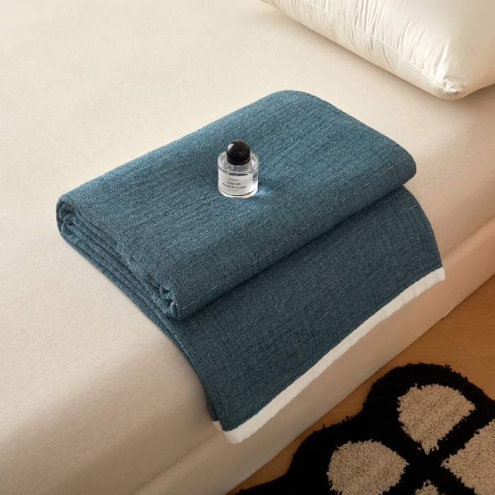 91家纺网 家纺一手货源 找家纺 卡奥家纺 2026新款全棉水洗三层纱盖毯-初见 初见-蓝