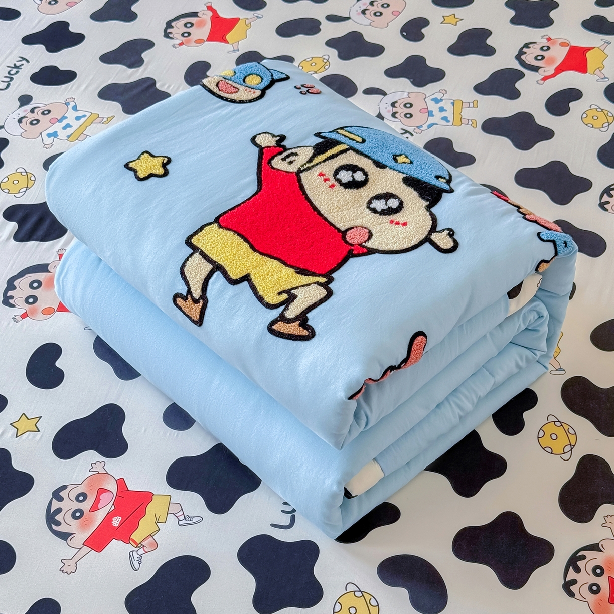 91家纺网 家纺一手货源 找家纺 优卡迪家纺馆 2026新款水洗棉印加绣夏被四件套下载文件包含买家秀 动感涂鸭-天蓝