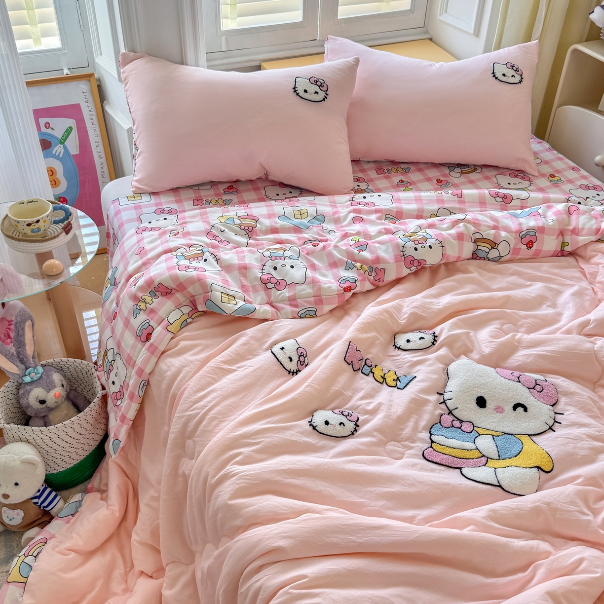 91家纺网 家纺一手货源 找家纺 优卡迪家纺馆 2026新款水洗棉印加绣夏被四件套下载文件包含买家秀 甜梦小喵-玉粉