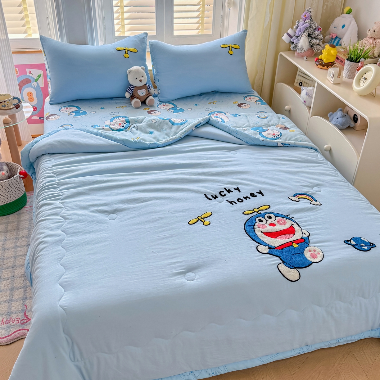 91家纺网 家纺一手货源 找家纺 优卡迪家纺馆 2026新款水洗棉印加绣夏被四件套下载文件包含买家秀 机器猫-天蓝