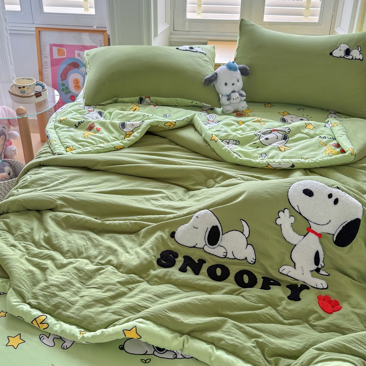 91家纺网 家纺一手货源 找家纺 优卡迪家纺馆 2026新款水洗棉印加绣夏被四件套下载文件包含买家秀 花生布丁狗-茶绿