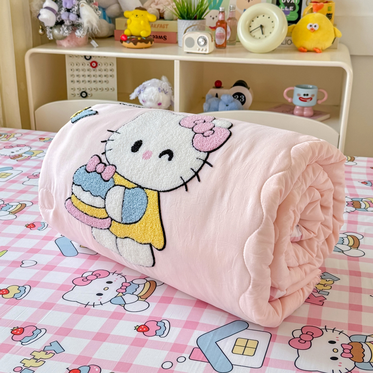 91家纺网 家纺一手货源 找家纺 优卡迪家纺馆 2026新款水洗棉印加绣夏被四件套下载文件包含买家秀 甜梦小喵-玉粉