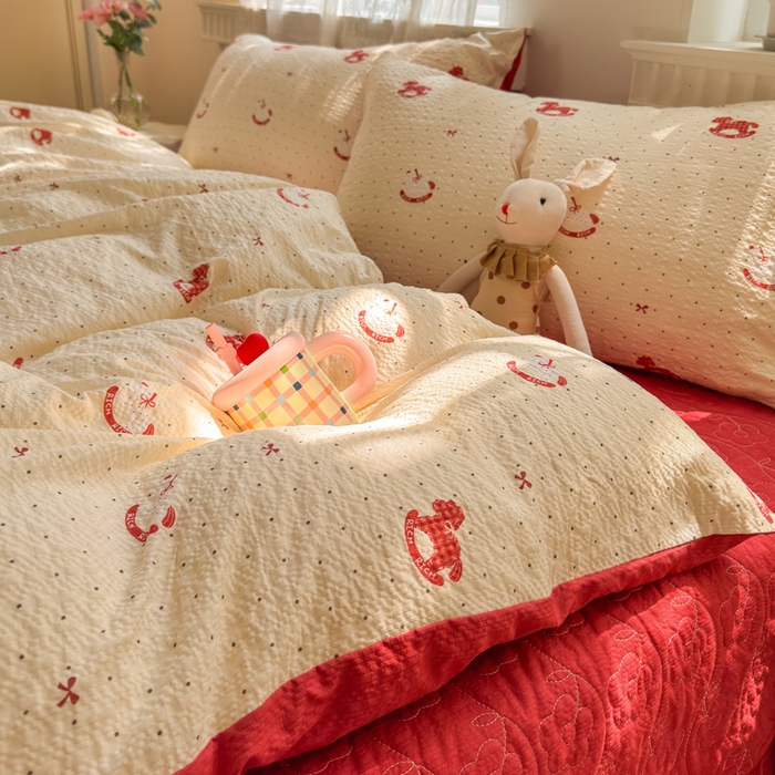 91家纺网 家纺一手货源 找家纺 凤杰家纺 2026新款云感双层纱床盖四件套 福气满满