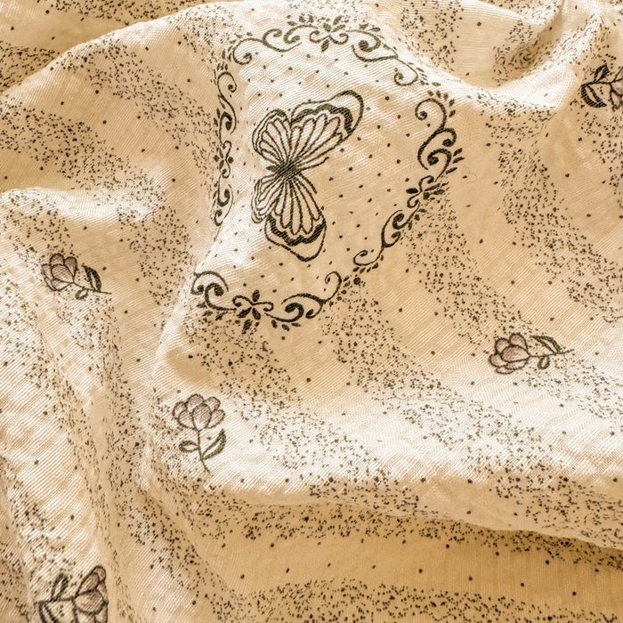 91家纺网 家纺一手货源 找家纺 凤杰家纺 2026新款云感双层纱床盖四件套 暖灰蝶影