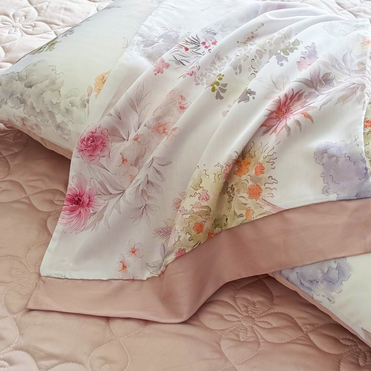 91家纺网 家纺一手货源 找家纺 （总）三俏家纺 2026新款夏被100%莱赛尔天丝数码印花床盖款夏被四件套60支天丝夏凉被