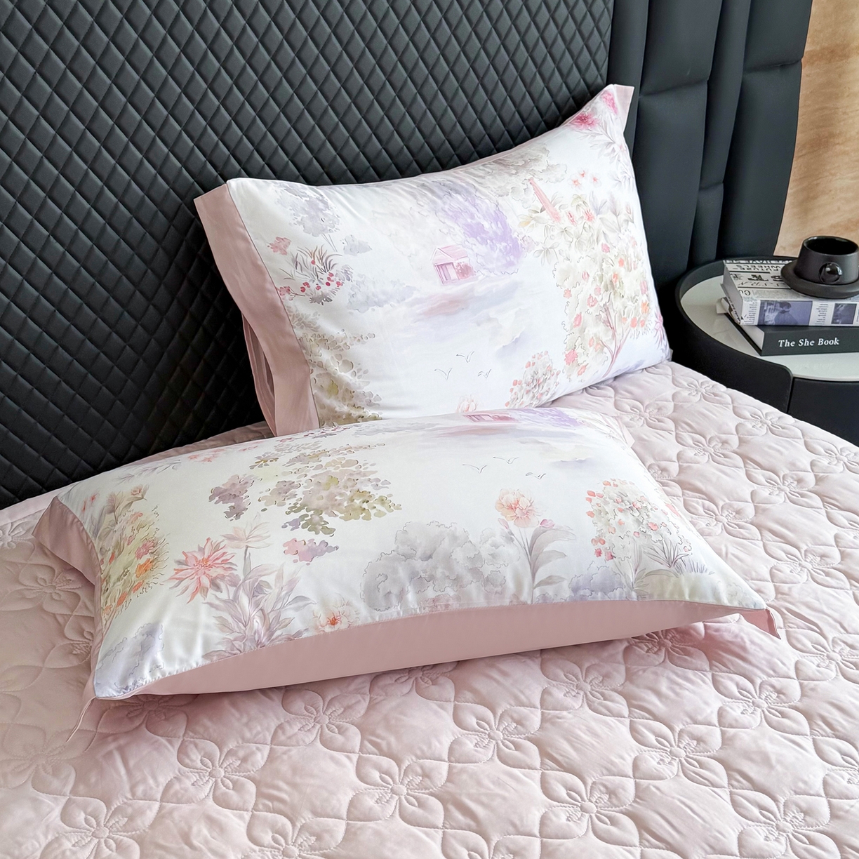 91家纺网 家纺一手货源 找家纺 （总）三俏家纺 2026新款夏被100%莱赛尔天丝数码印花床盖款夏被四件套60支天丝夏凉被