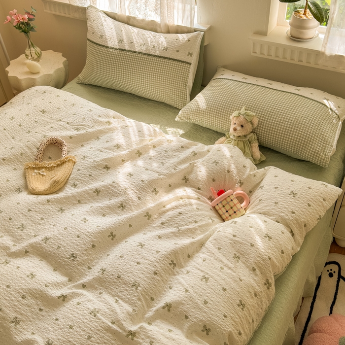 91家纺网 家纺一手货源 找家纺 凤杰家纺 2026新款云感双层纱床盖四件套 浅绿格纹